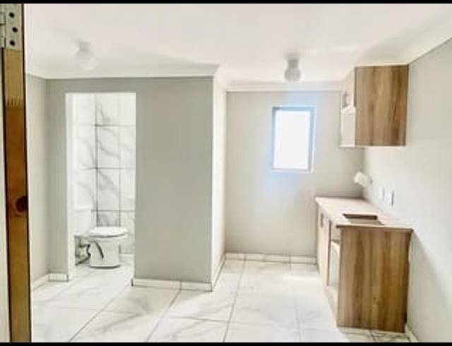 1 BEDROOM PROPERTY TO RENT IN PRESIDENT PARK